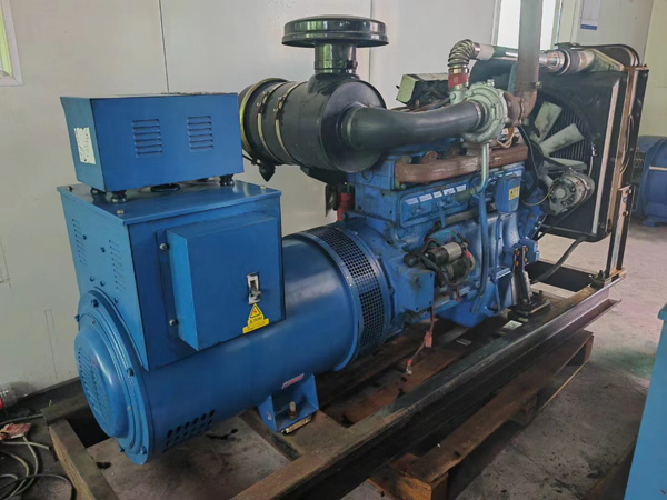 商洛100kW柴油发电机组使用多级机油有哪些优缺点？